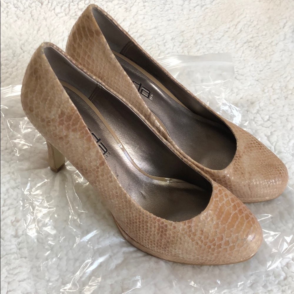 Mods Spana faux snakeskin 3.5” heels worn 2x